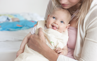 [Translate to Français:] NUK brochures for mothers and fathers