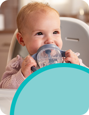 [Translate to French (Reborn):] Baby with Straw Cup